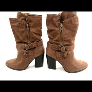 Carlos Santana Brown Heeled Ankle Boots